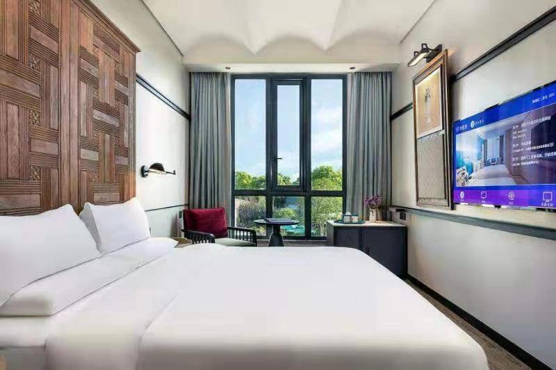 Man Xin Shanghai