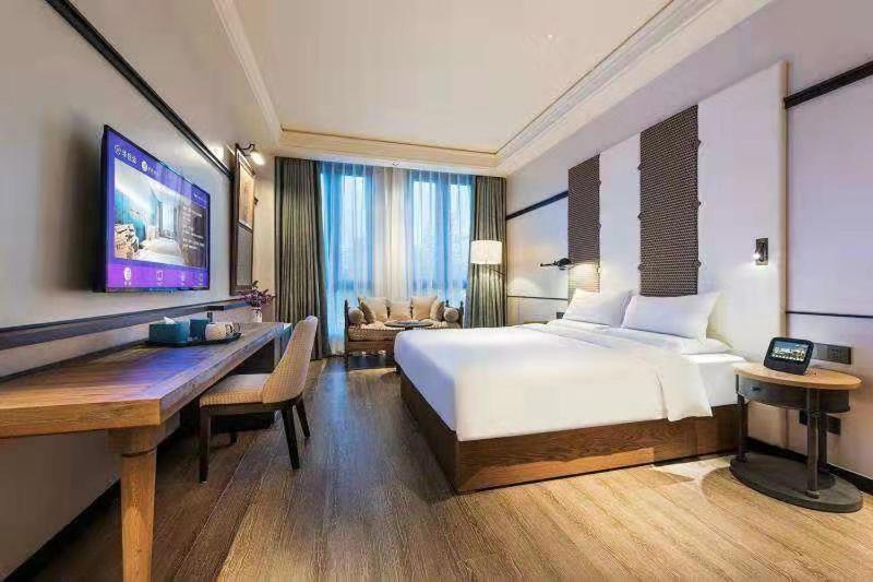 Man Xin Hotel 5*